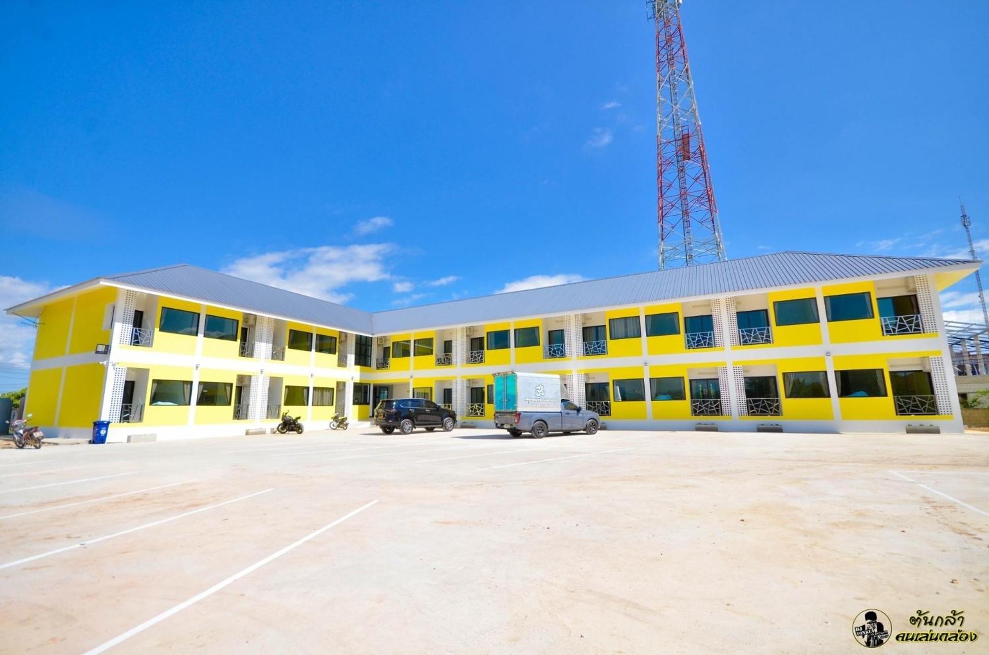แอ่ว-ดีld Hotel&Residences Ngao Exterior foto